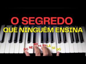 Spencer Pablo ensinando escala de dó maior no teclado para iniciantes adultos aprenderem a tocar qualquer música